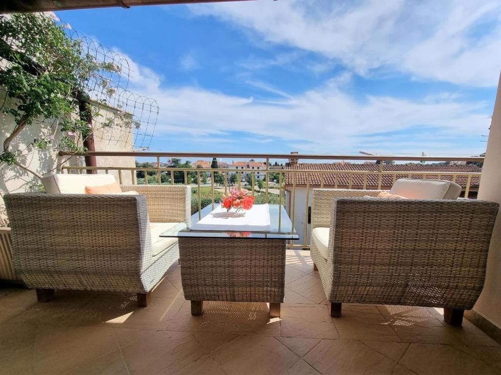 Apartments Ragusa Ровинь Экстерьер фото